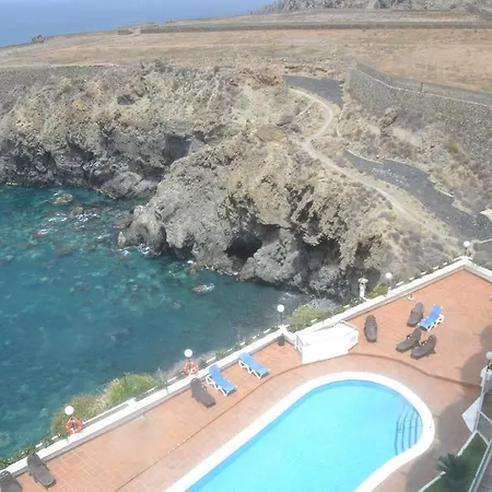 Moni's Beach San Marcos Guincho (Tenerife)